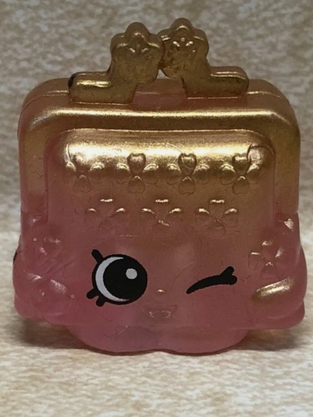 EXCLUSIVE Series 8 Lost Luggage Pretty Petal Purse Shopkins